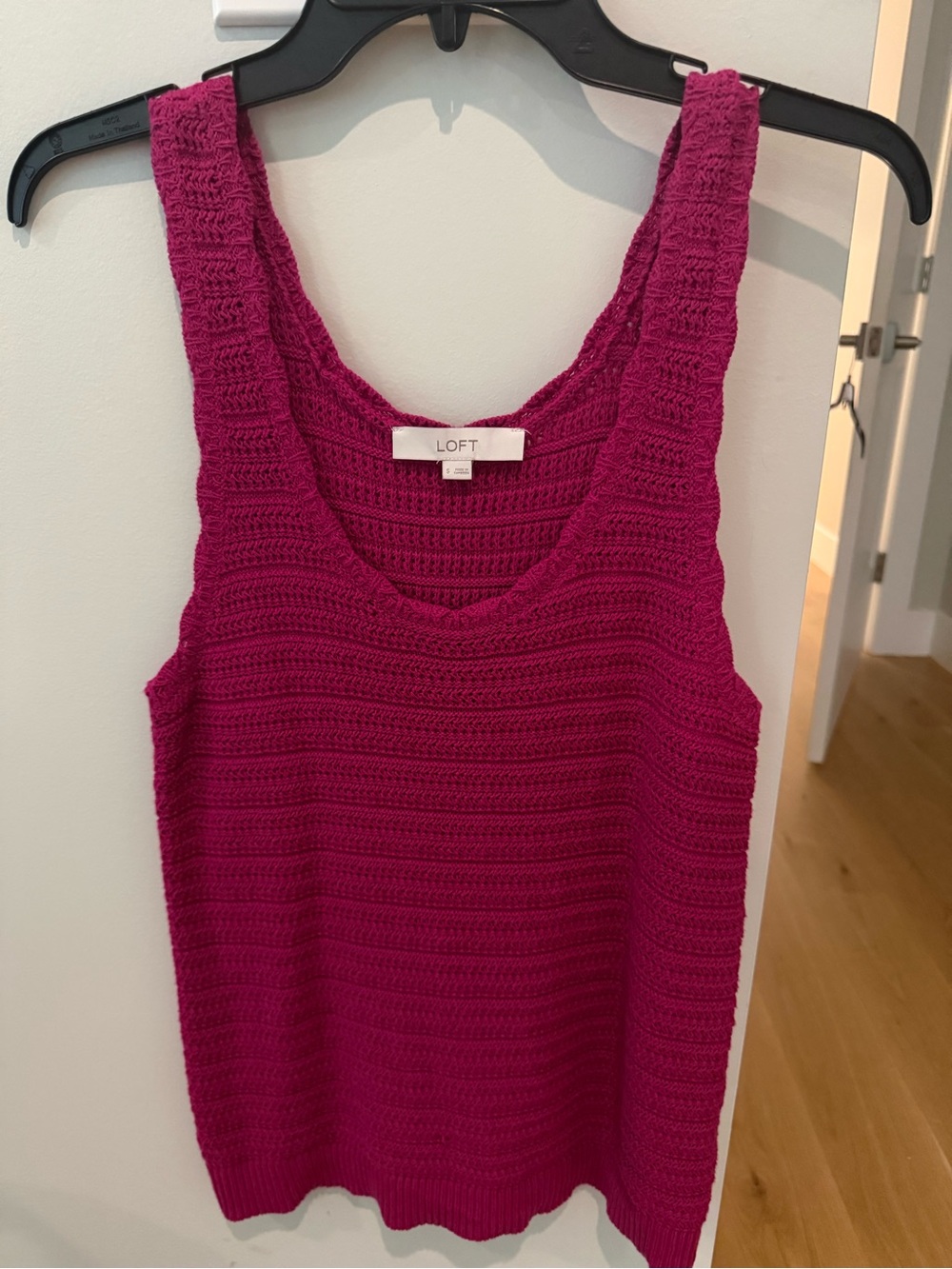 LOFT Magenta Textured Knit Tank Top